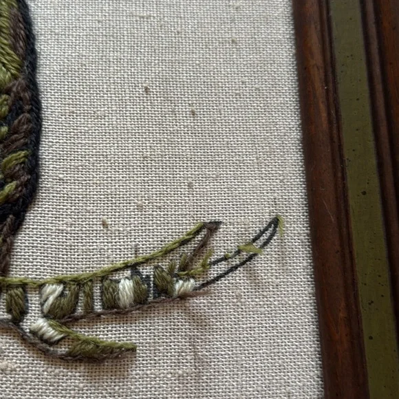 Vintage 1970s crewel embroidered owl - Picture 5 of 8